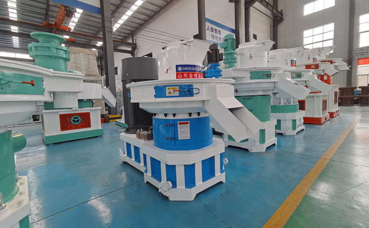 顆粒機廠家的木屑造粒機.jpg 顆粒機廠家的木屑造粒機.jpg