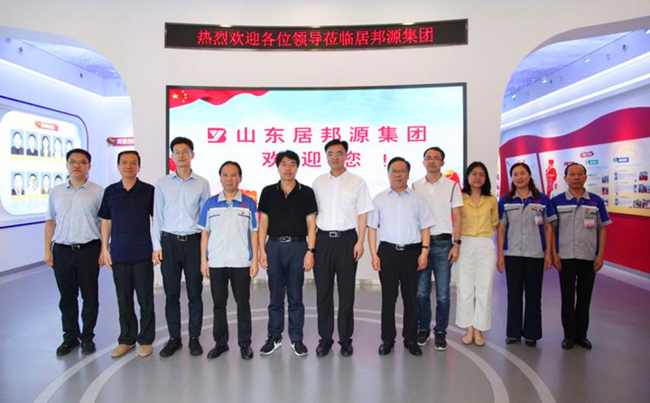 陳伶浪副部長肯定了集團(tuán)工會的工作 陳伶浪副部長肯定了集團(tuán)工會的工作